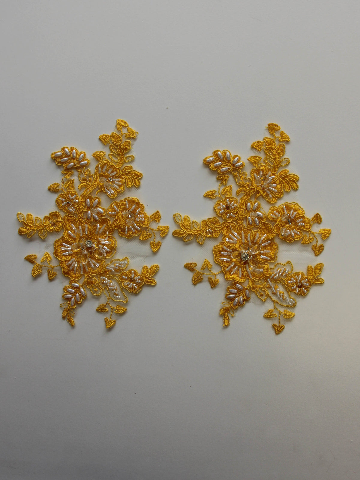 Appliques en dentelle jaune - Chelsea.