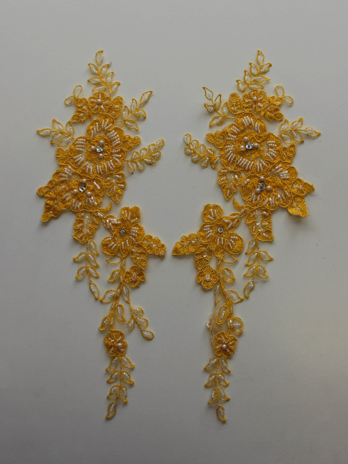 Appliques en dentelle jaune - Poppy.