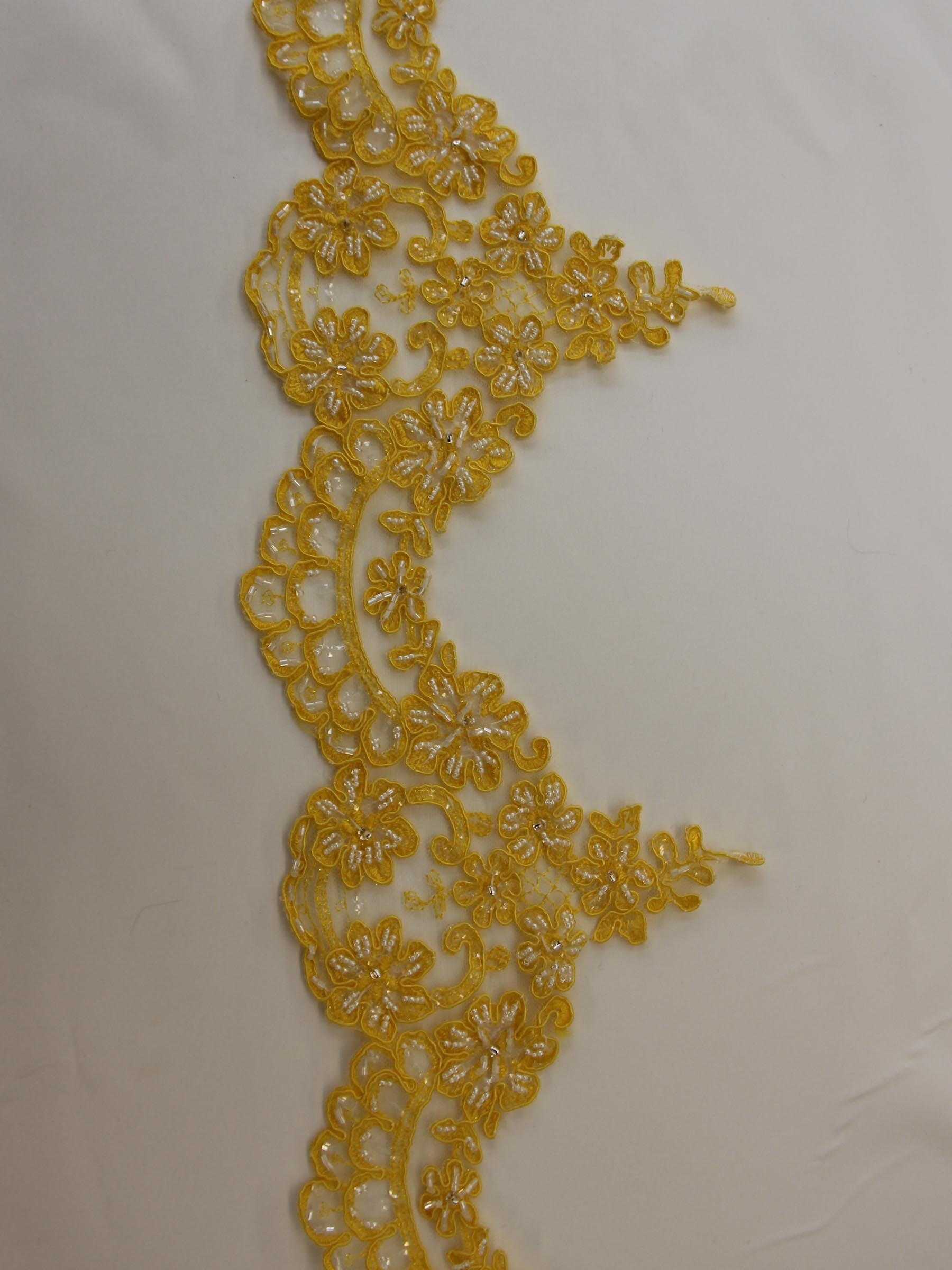 Bordure de dentelle jaune - Alexandra
